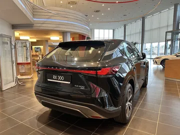 Купить Lexus RX, V Черный 300 2.0 AT (248 л.с.) 4WD от 7900000 ₽. в Оренбурге